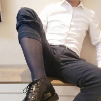 丝袜配皮鞋