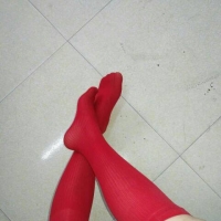 骚气的红