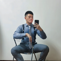 小红书博主大大软的正装皮鞋丝袜照片