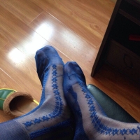 你看到的是蓝色的2