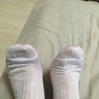 今天换双白的，坐等穿脏