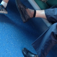 丝袜偷拍 3P