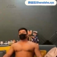 【在线】【国产】肌肉教练狂艹丝袜骚B，诱人