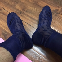 家里拍的条纹丝袜