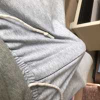 灰裤子